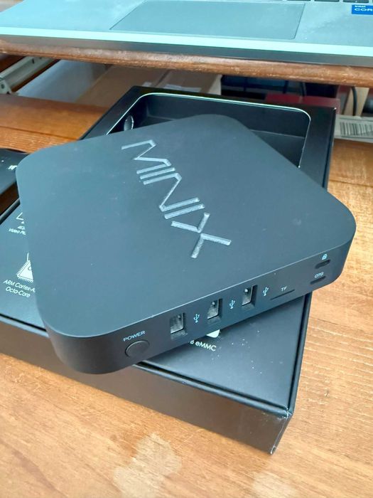 Box TV Media Hub Android Nougat streaming 64bitOctacore Minix NEO U9-H