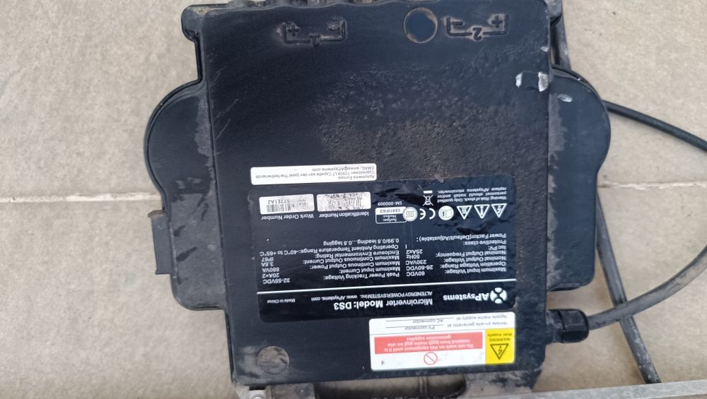 2 Painéis Solares 375W + Microinversores APSystems