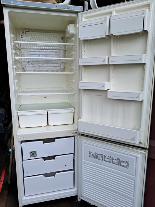 Lodówko zamrażarkę wysoką