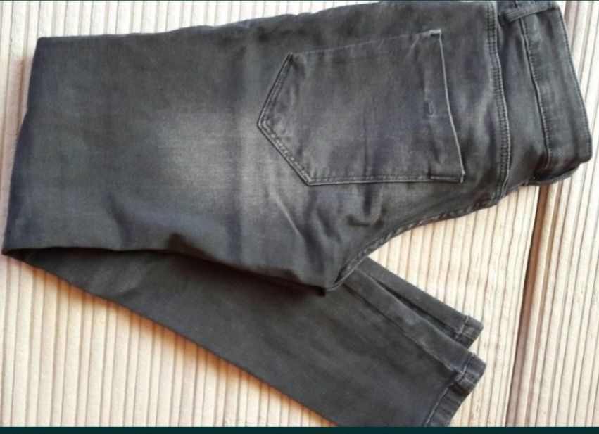 Spodnie męskie skiny czarne Reserved