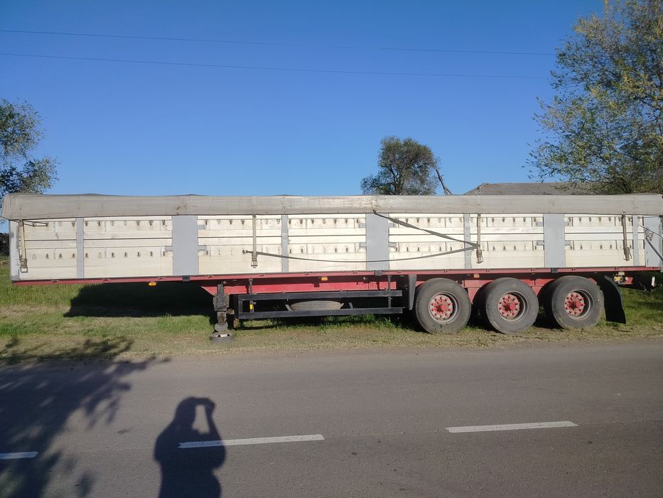 Продам прицеп зерновоз.