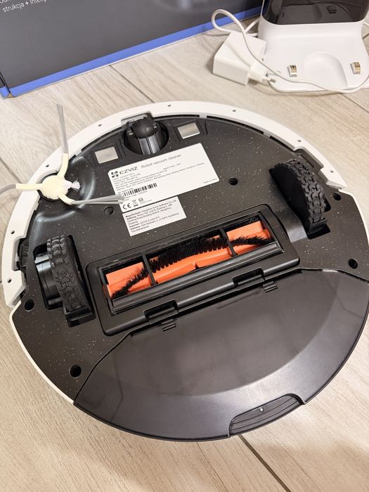 Робот пилосос Erviz RC3