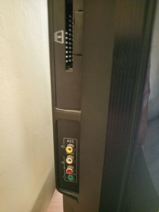 Продам телевізор Sony KDL37v-4000