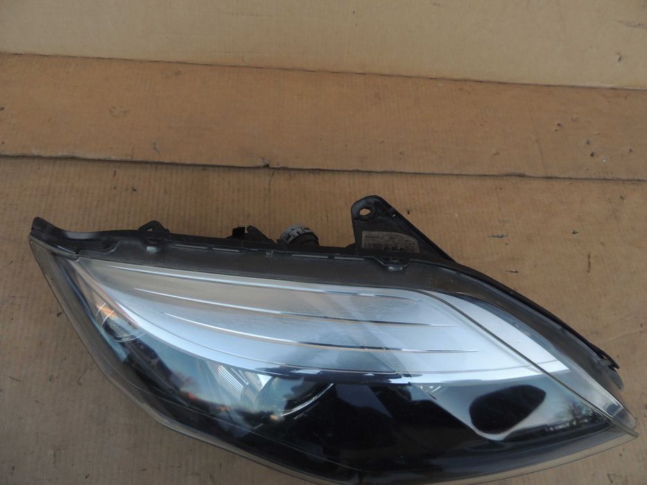 Lampa przednia prawa europejska Renault Laguna 3 III XENON LIFT GT