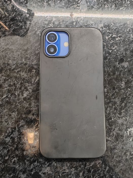 iPhone 12 com look 17