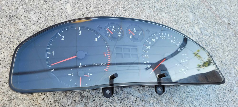 Quadrante Diesel VDO Audi A4 B5 8D 1.9 TDI AFN Ref. 8D0919861F - Como novo