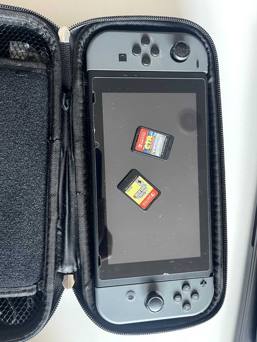 Consola Nintendo Switch 1.1 + Comando Pro