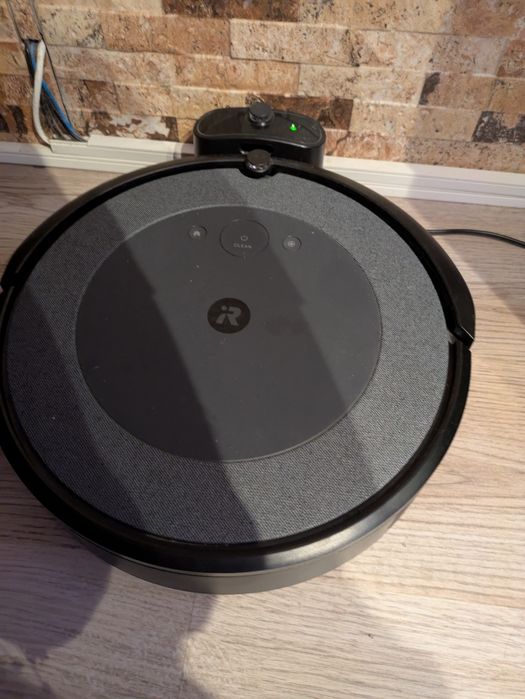 Vendo aspirador IRobot Roomba I5