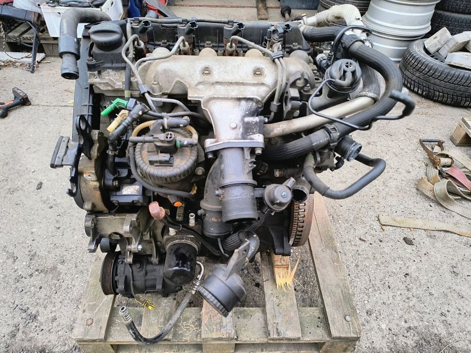 Citroen C8 Peugeot 807 - Silnik 2.2 HDi 4HW 10DZ33 kpl. pompa wtryski