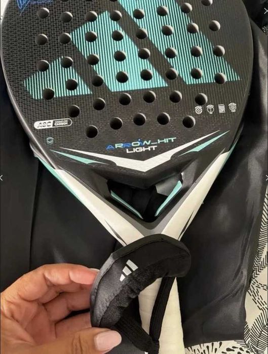 Raquete de Padel Adidas Arrow HIT Light Ari Sánchez 2026 – praticamente nova