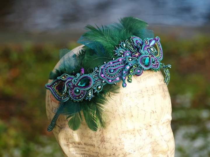 Zielone kolczyki sutasz