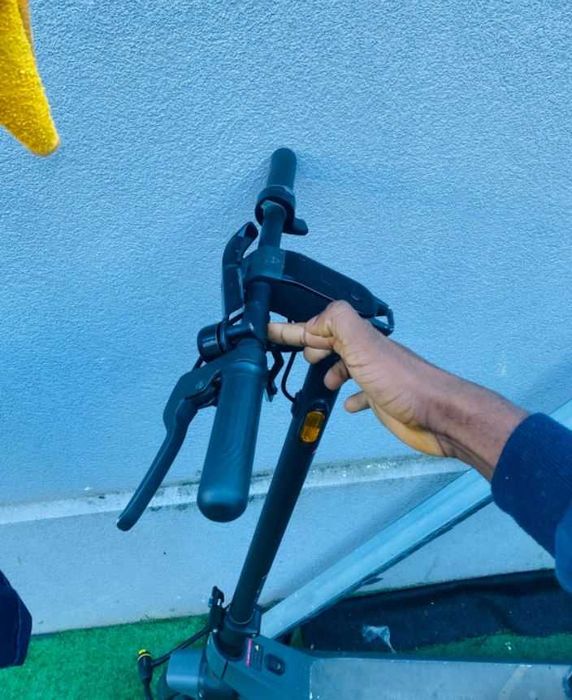 Trotinete Elétrica – Muito Pouco Uso, Preço Imperdível!