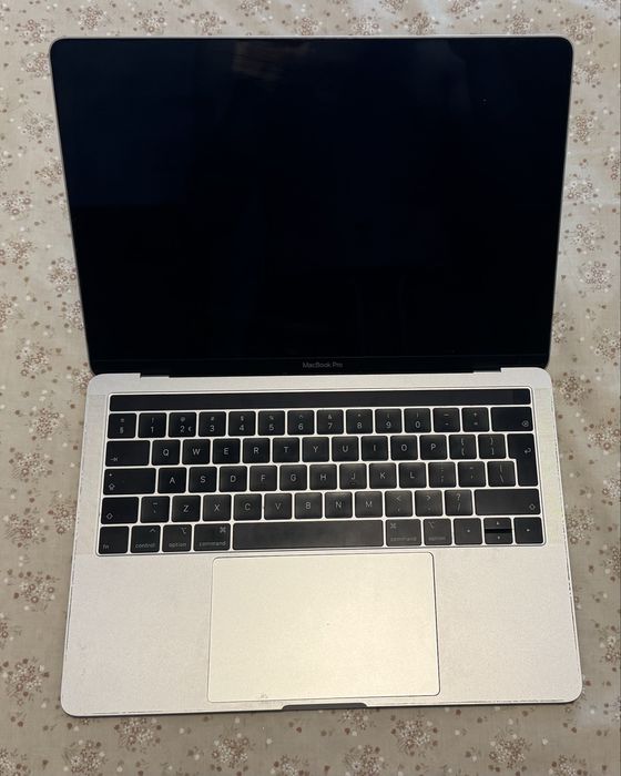 MacBook PRO A1989