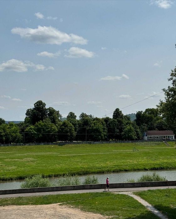 Квартира з характером і вже готовим стилем — чекає на свого власника!