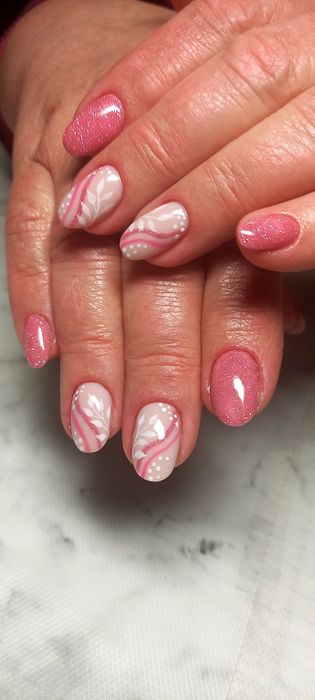 Манікюр, педикюр