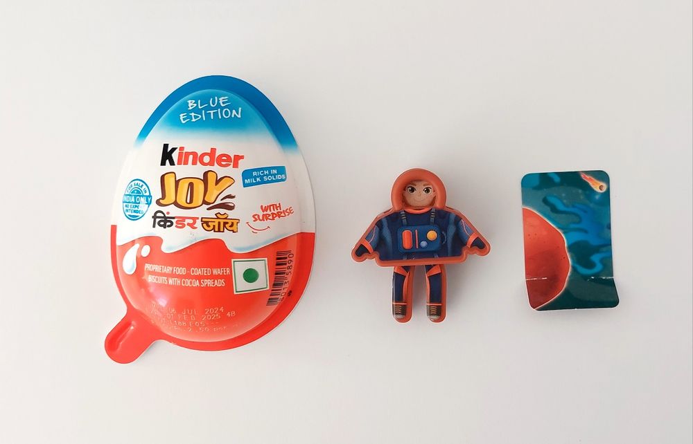 Figurka Space Boy Rocket VU112A Kinder Joy
