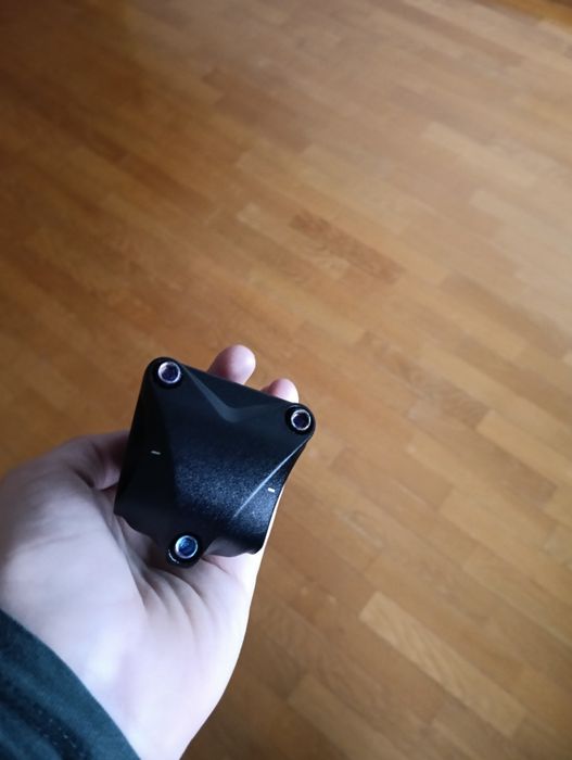 Urgente Mesa com parafusos camaleão