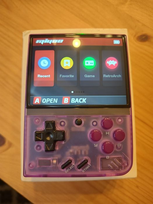 Miyoo Mini Plus + karta 64GB Samsung (jak anbernic)