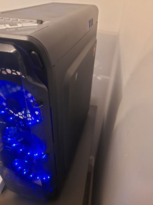 Продам игровой пк ryzen 3 3100 4ядер 3,9 ггц rx 570 4гб