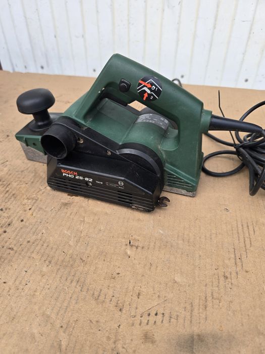 Bosch PHO 25-82 strug elektryczny 750 W 82 mm