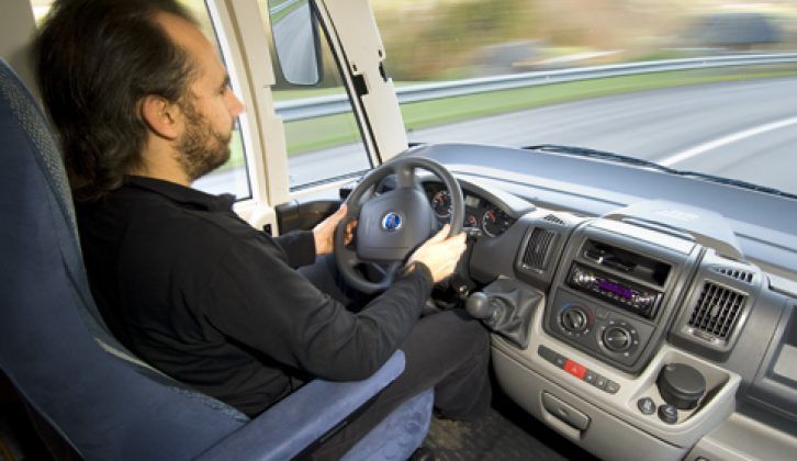 HYMER 2.8 TDI ducato AlKo Autocaravana Integral motorhome campervan 5