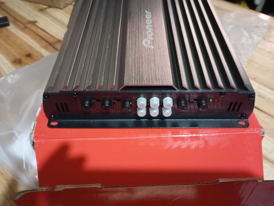 Amplificador Pioneer para carro