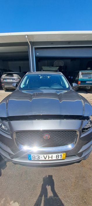 Jaguar F-Pace 2.0D Prestige Auto (2018)