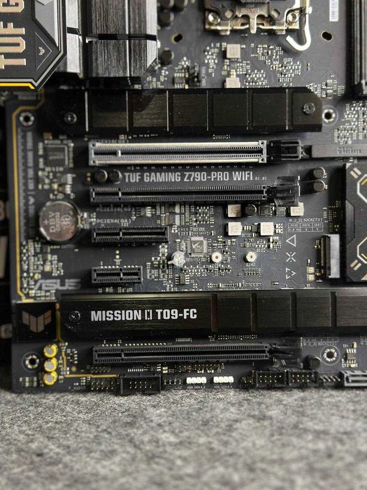 Материнська плата ASUS TUF Gaming Z790-Pro WiFi DDR5 | ПОВНИЙ КОМПЛЕКТ | Гарантія 90 днів