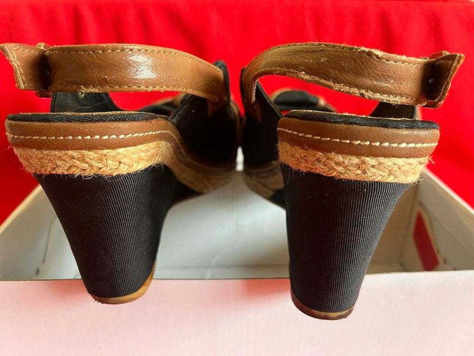 Sandália de cunha 10cm Rossi 39