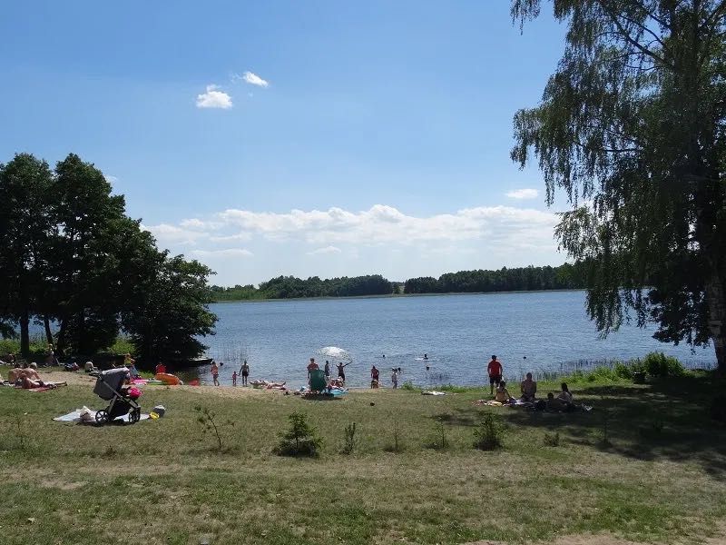 Mazury - apartamenty 4-8 os. jezioro plaża łowisko las ZAPRASZAMY