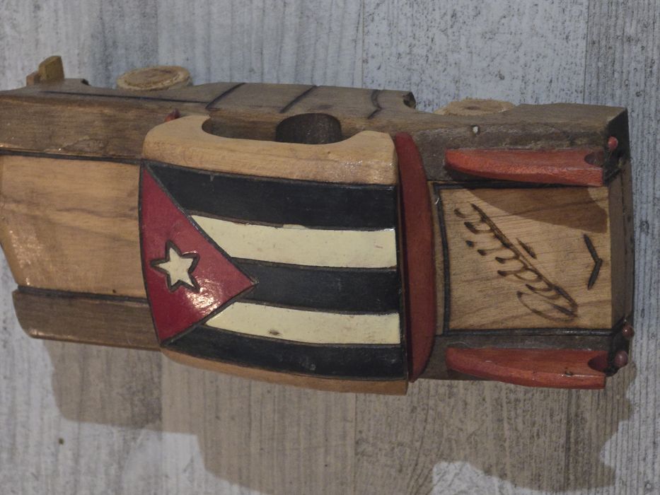 Carrinho CUBA cadillac