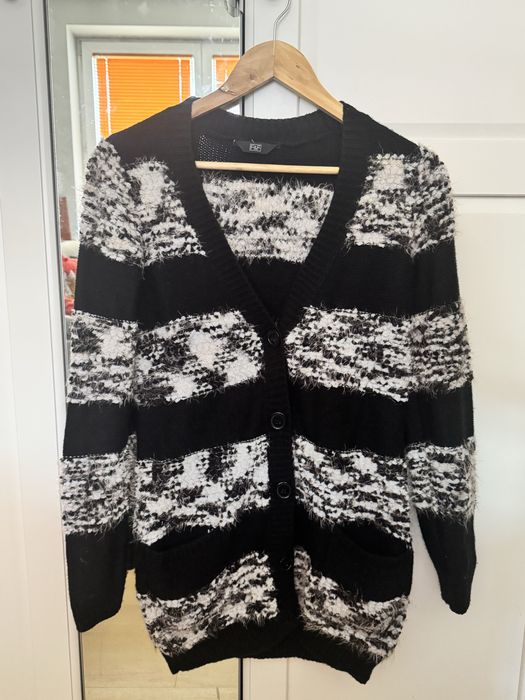 Rozpinany kardigan/sweter marki F&F, rozmiar M