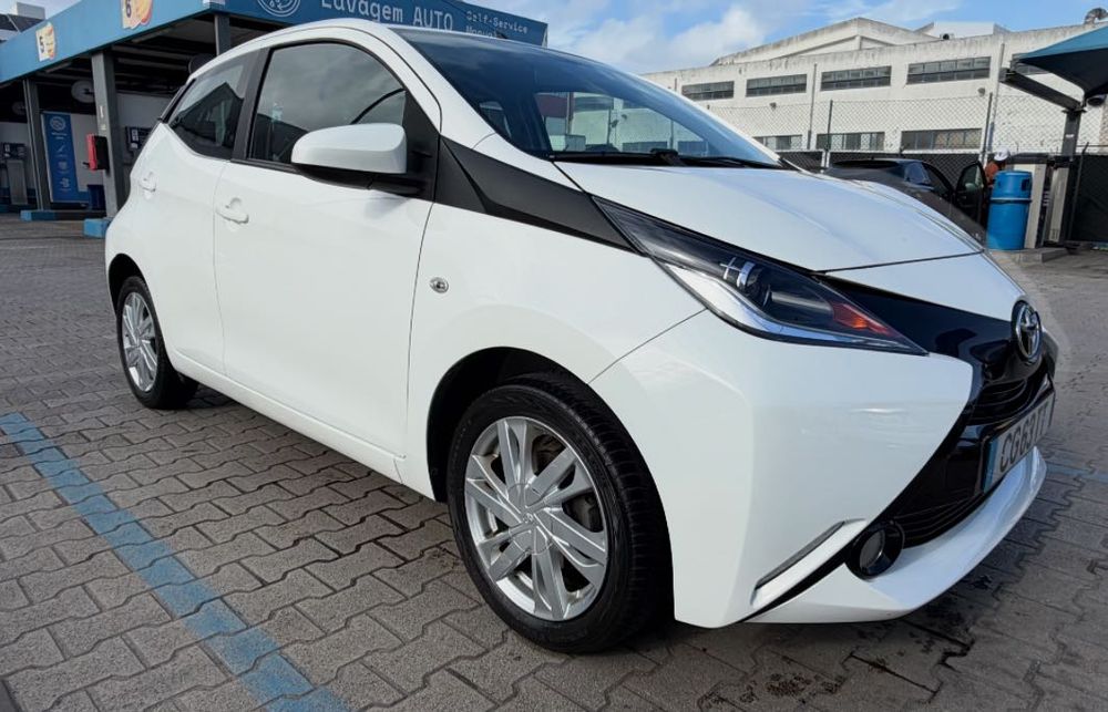 Toyota Aygo 1.0  X-Play+AC+X-Touch