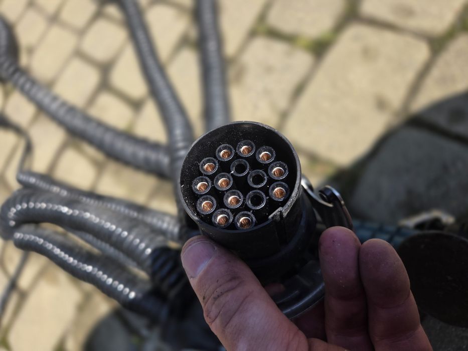 Kable Tirów  naczepy ABS Prądowe
