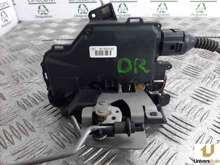 FECHADURA PORTA FRONTAL DIREITA AUDI A4 2002 -8E1837016C