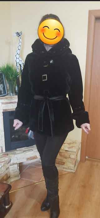 Кожушок, Мутон, 46-48 размір. Їдеальний стан. Торг