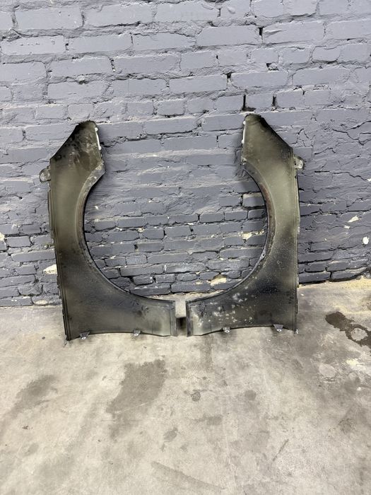 Крило переднє Audi A4 B9 2016-2019 рік LY9T чорне крыло