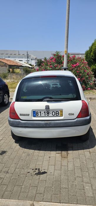 Renault Clio 99 5 portas fecho central 1.2 gasolina