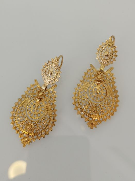 Brincos em ouro de 19,2kt
