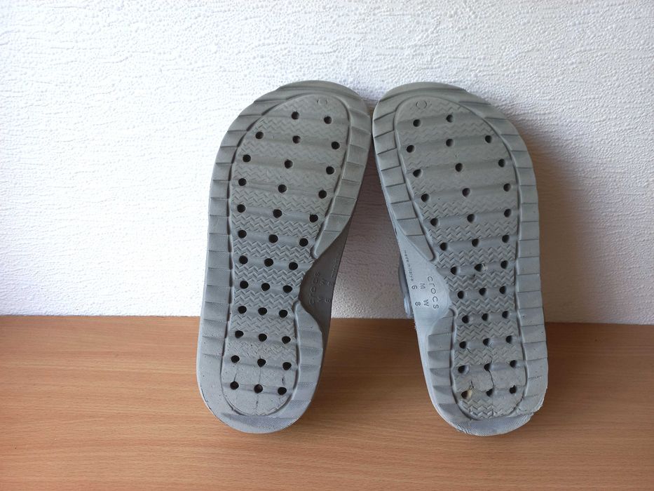 Класні крокси шльопанці crocs м6w8/38-39р. устілка 25,2 см.