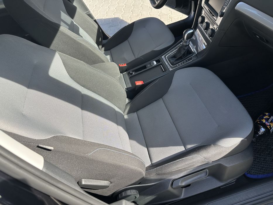 Volkswagen e-Golf 2015
