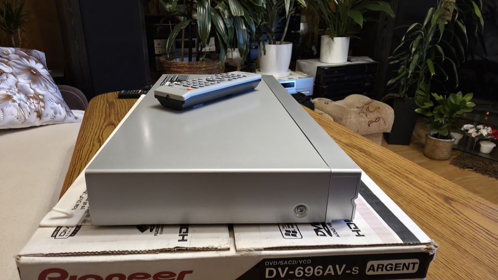 Sprzedam DVD Pioneer DV-696AV-s