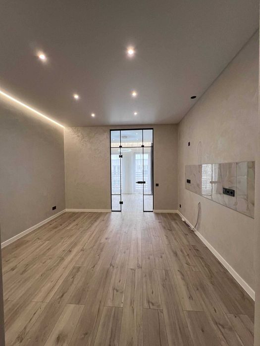 Продам однакімнатну квартиру в ЖК "Золоті стовпи" на Слобідці