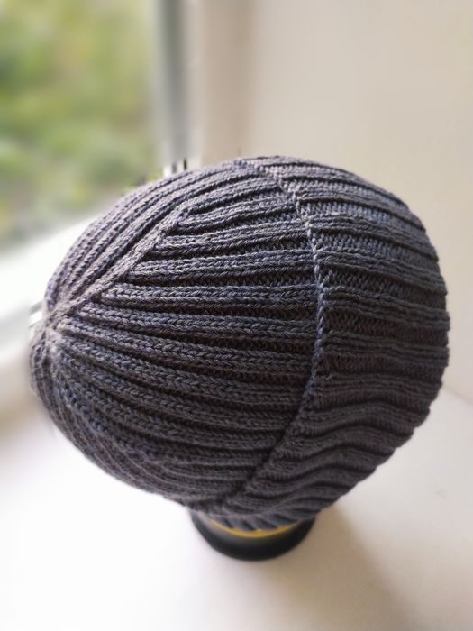 Шапка бини вязаная