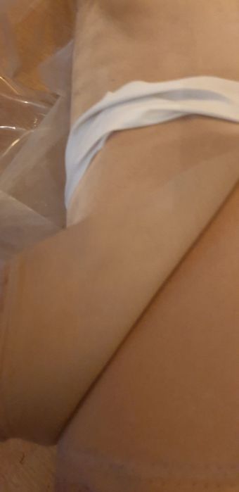 Materiał zamszopodobny i końcówki materiałów