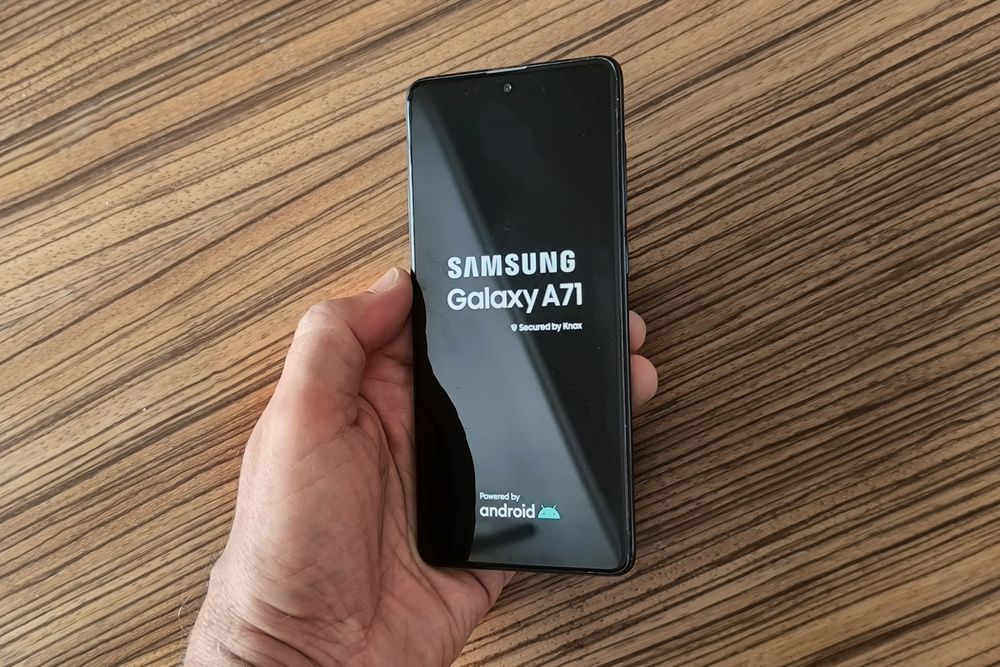 Samsung Galaxy A71 semi novo RESERVADO