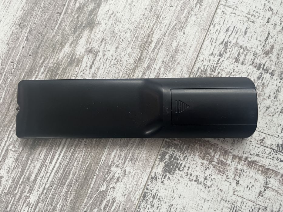 Tuner Dekoder DVB-T2 HEVC Kruger&Matz KM0550B | Full HD