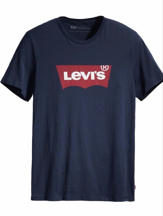 Оригінал футболка levis  розмір L