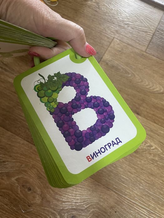 Продам інтерактивні іграшки, абетку.