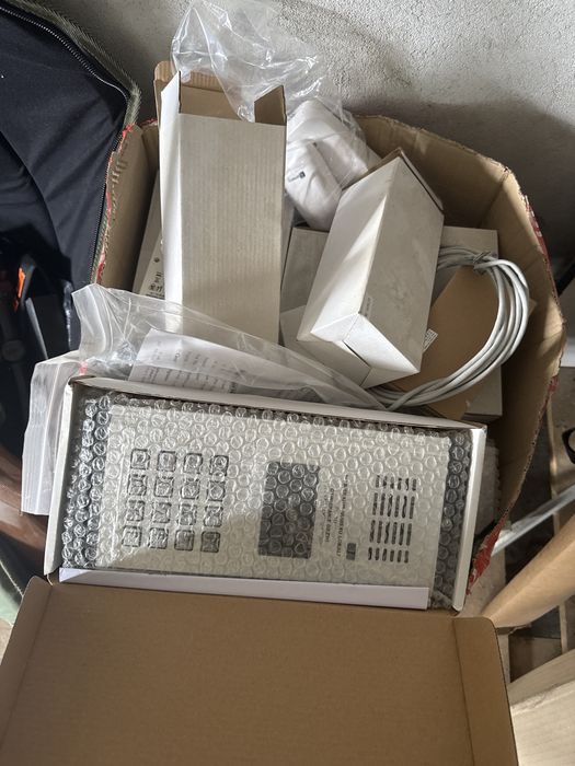 Domofon plus 6 sluchawek komplet